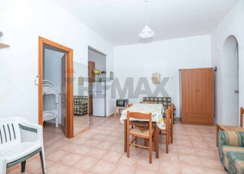 Sala da pranzo - Villa San Lorenzo - V Strada
 
22, Noto - foto 13