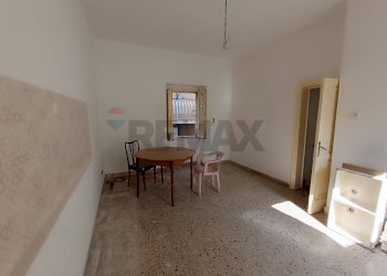 Sala da pranzo - Appartamento Via Libertà
 
22, Pachino - foto 16