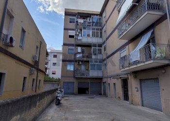 Edificio all\'aperto - Box via Carlentini
 
4, Siracusa - foto 20