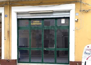 Edificio all\'aperto - Locale Commerciale Via Libertà
 
22, Pachino - foto 1