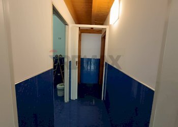 Hall / corridoio - Locale Commerciale Via Libertà
 
22, Pachino - foto 8