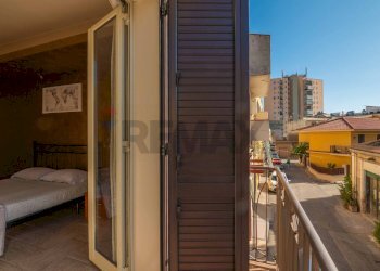 Balcone - Casa indipendente Corso Vittorio Emanuele
 
21, Avola - foto 21