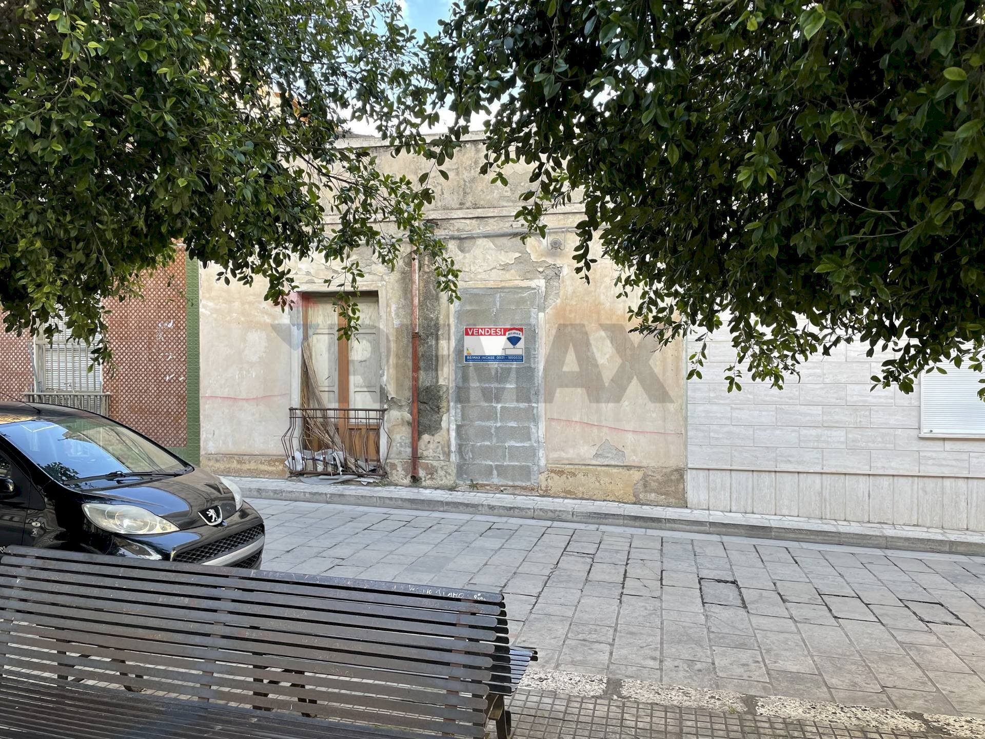 Edificio all\'aperto - Casa indipendente Via Giuseppe Cirinnà
 
7, Pachino - foto 1