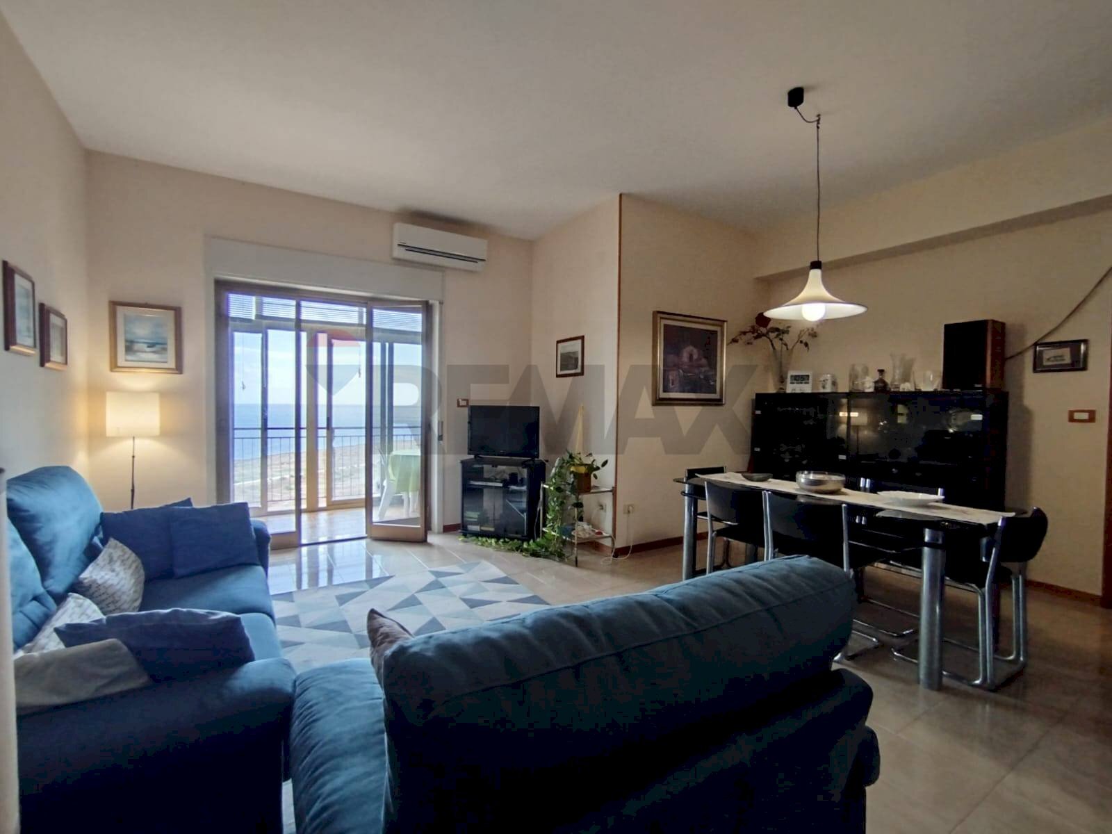 Sala da pranzo - Appartamento via Luigi Cassia
 
64, Siracusa - foto 1