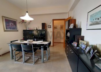 Sala da pranzo - Appartamento via Luigi Cassia
 
64, Siracusa - foto 9