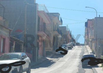 Edificio all\'aperto - Terreno edificabile via livenza
 
snc, Solarino - foto 8