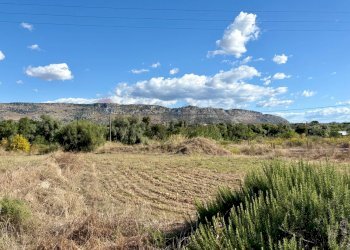 Vista delle montagne - Locale Commerciale SS124, Solarino - foto 4