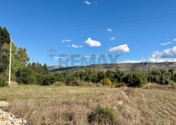 Vista delle montagne - Locale Commerciale SS124, Solarino - foto 6