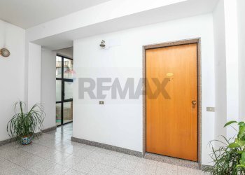 Stanza vuota - Quadrilocale VIA D'ALBERGO
 
42, Palazzolo Acreide - foto 15