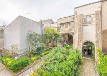 Casa all\'aperto - Quadrilocale VIA D'ALBERGO
 
42, Palazzolo Acreide - foto 37