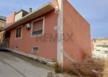 Edificio all\'aperto - Casa indipendente Via Chindemi C.
 
66, Pachino - foto 2