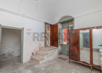 Scale - Independent house Via Manzoni
 
16, Palazzolo Acreide - photo 4