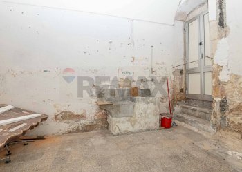 Scale - Independent house Via Manzoni
 
16, Palazzolo Acreide - photo 7