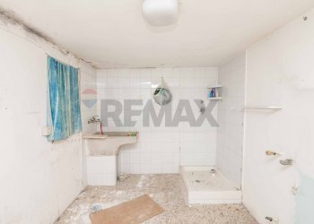 Bagno - Independent house Via Manzoni
 
16, Palazzolo Acreide - photo 17