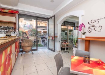 Sala da pranzo - Bar Tavola Calda - Fredda Via Rosolini
9, Siracusa - foto 11