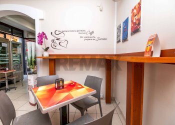 Sala da pranzo - Bar Tavola Calda - Fredda Via Rosolini
9, Siracusa - foto 12