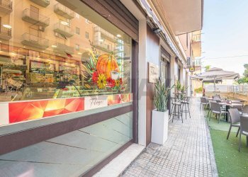 Balcone - Bar Tavola Calda - Fredda Via Rosolini
9, Siracusa - foto 18