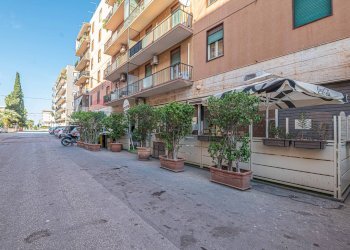 Edificio all\'aperto - Bar Tavola Calda - Fredda Via Rosolini
9, Siracusa - foto 22