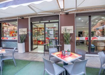 Sala da pranzo - Bar Tavola Calda - Fredda Via Rosolini
9, Siracusa - foto 32