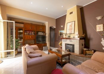 Soggiorno - Casa semi indipendente Via Riviera Dionisio il Grande
 
140, Siracusa - foto 7