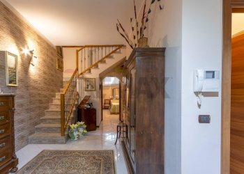 Scale - Casa semi indipendente Via Riviera Dionisio il Grande
 
140, Siracusa - foto 19