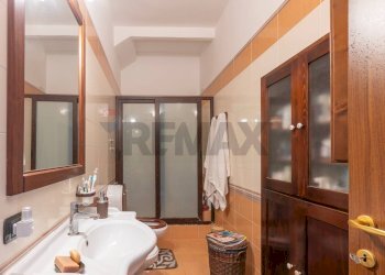 Bagno - Casa semi indipendente Via Riviera Dionisio il Grande
 
140, Siracusa - foto 20