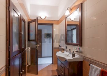 Bagno - Casa semi indipendente Via Riviera Dionisio il Grande
 
140, Siracusa - foto 21