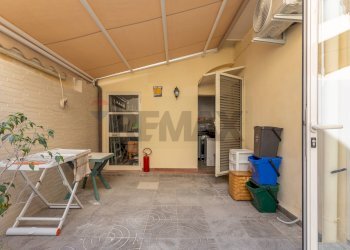 Terrazza - Casa semi indipendente Via Riviera Dionisio il Grande
 
140, Siracusa - foto 30