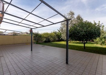 Terrazza - Appartamento Viale Pietro Nenni
 
68, Floridia - foto 1