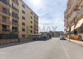 Edificio all\'aperto - Appartamento Viale Pietro Nenni
 
68, Floridia - foto 2