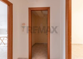 Hall / corridoio - Appartamento Viale Pietro Nenni
 
68, Floridia - foto 23