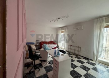 Ufficio - Casa semi indipendente Via Garibaldi
 
89, Floridia - foto 2