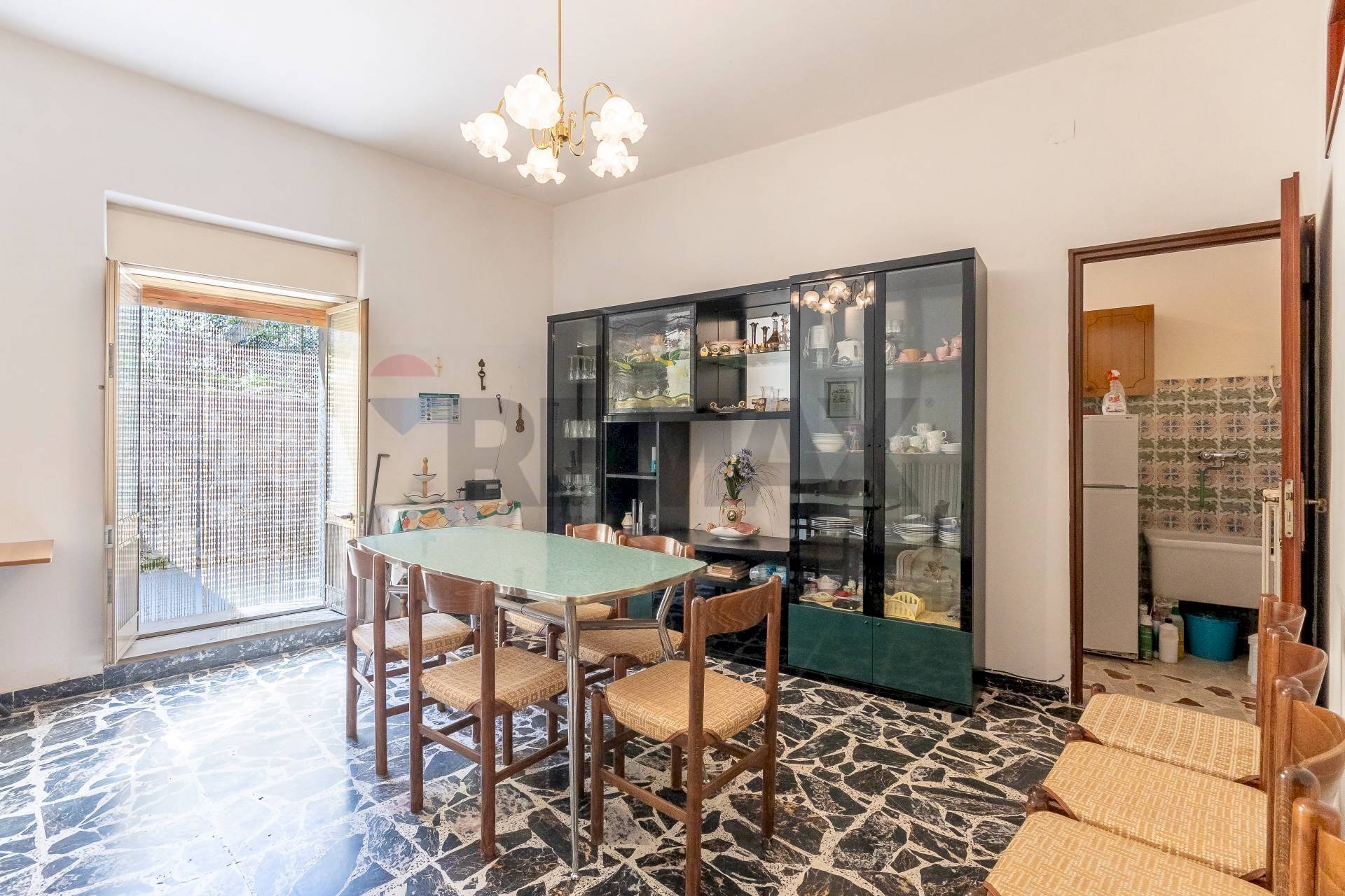 Sala da pranzo - Casa indipendente Via Sabauda
 
58-60, Buccheri - foto 1