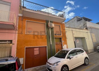 Edificio all\'aperto - Casa indipendente VIA TORINO
 
243, Pachino - foto 4