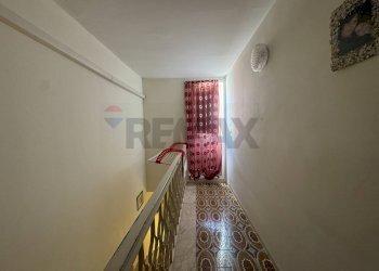 Hall / corridoio - Casa indipendente VIA TORINO
 
243, Pachino - foto 28