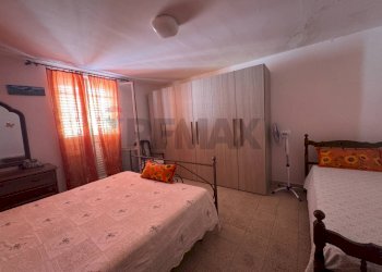 Camera / camera da letto - Casa indipendente VIA TORINO
 
243, Pachino - foto 32