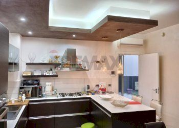 Cucina - Casa indipendente via Bissolati 74, Solarino - foto 4