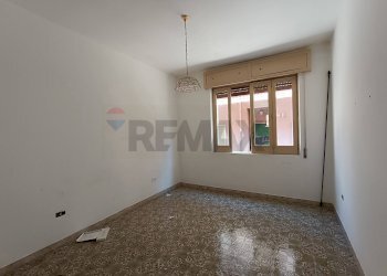 Stanza vuota - Casa indipendente Via Cesare Battisti
 
2, Pachino - foto 4