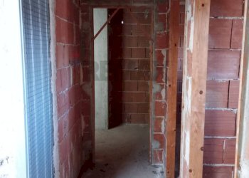 Hall / corridoio - Appartamento VIA LEONIDA BISSOLATI
 
74, Solarino - foto 4