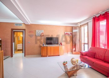 Soggiorno - Villa a Schiera Via Don Lorenzo Milani
 
25, Avola - foto 5