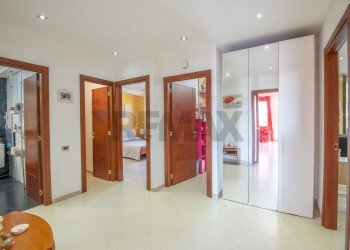 Hall / corridoio - Villa a Schiera Via Don Lorenzo Milani
 
25, Avola - foto 18