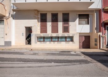 Edificio all\'aperto - Villa a Schiera Via Don Lorenzo Milani
 
25, Avola - foto 48