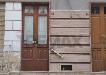 Edificio all\'aperto - Independent house via Bellini
 
84, Rosolini - photo 2