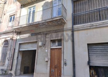 Edificio all\'aperto - Appartamento via Gesù
 
36, Modica - foto 1