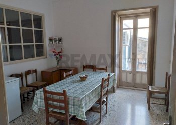 Sala da pranzo - Appartamento via Gesù
 
36, Modica - foto 8