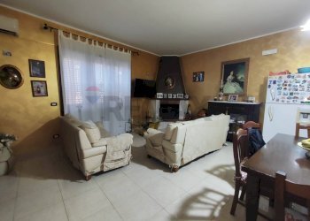 Sala da pranzo - Appartamento Via Mariano Pinnone
 
148, Floridia - foto 9