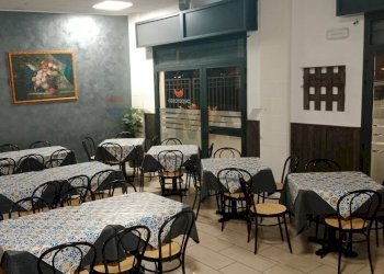 Sala da pranzo - Negozio Via Mariano Pinnone
148, Floridia - foto 7