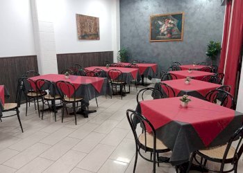 Sala da pranzo - Negozio Via Mariano Pinnone
148, Floridia - foto 9