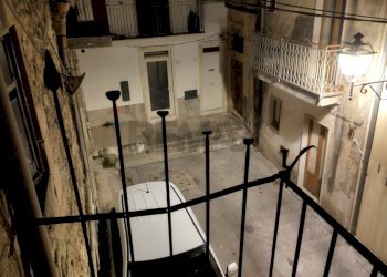 Edificio all\'aperto - Casa semi indipendente via Calvario
 
3, Modica - foto 10