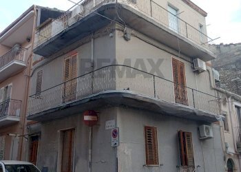 Edificio all\'aperto - Independent house Via Tartaglia
 
19, Sortino - photo 1